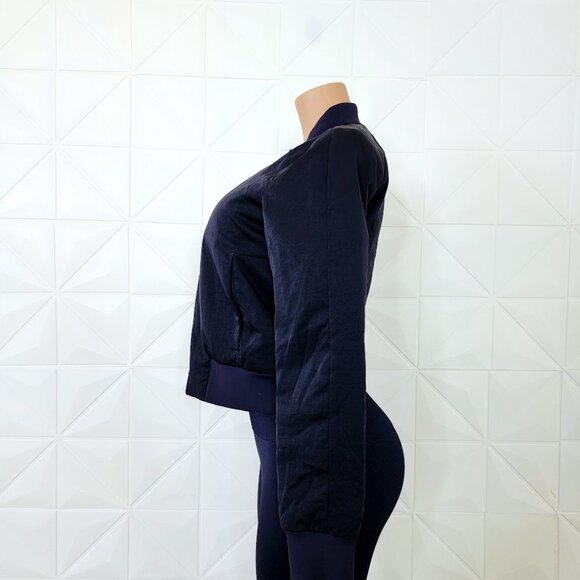 Lululemon Women's Midnight Navy Non-Stop Full-Zip Reversible Bomber Jacket Sz 6 - Picture 4 of 8